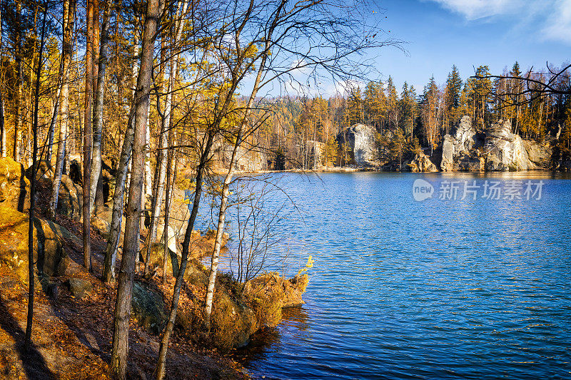 国家公园Adrspach-Teplice Rocktown的小湖